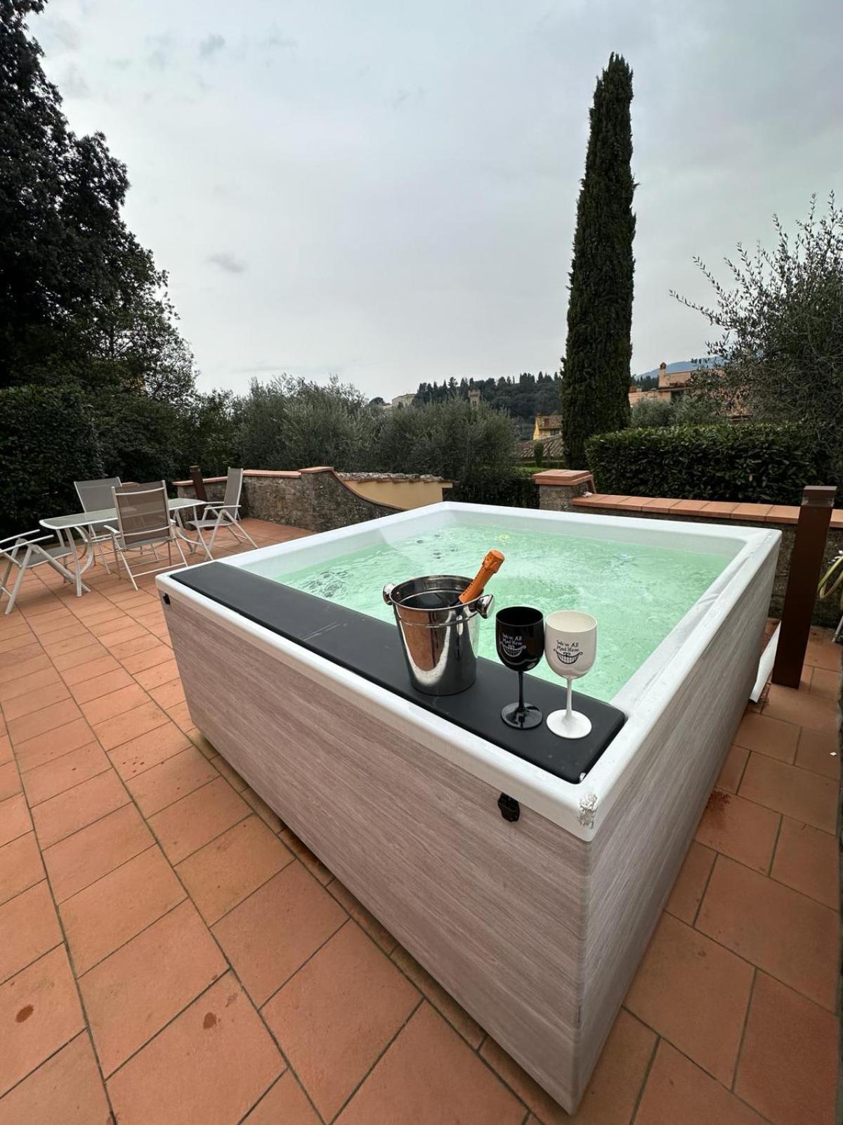 Yid Cozy House In Fiesole With Jacuzzi Apartment Bagian luar foto